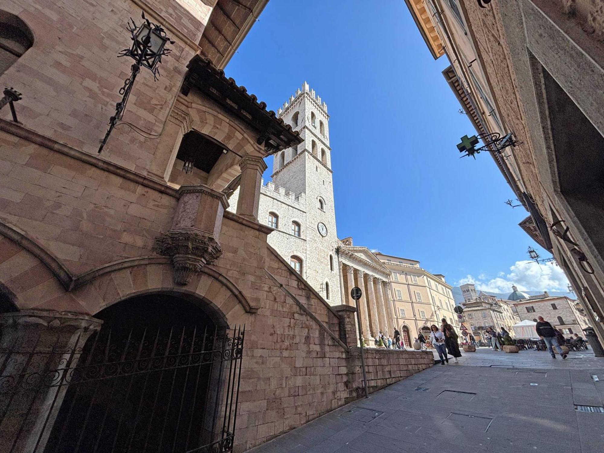 Apartment La Loggia Di Portica Residenza Storica Nel Centro Di Assisi